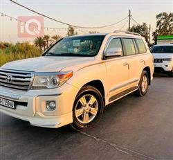 تۆیۆتا لاند کروزەر